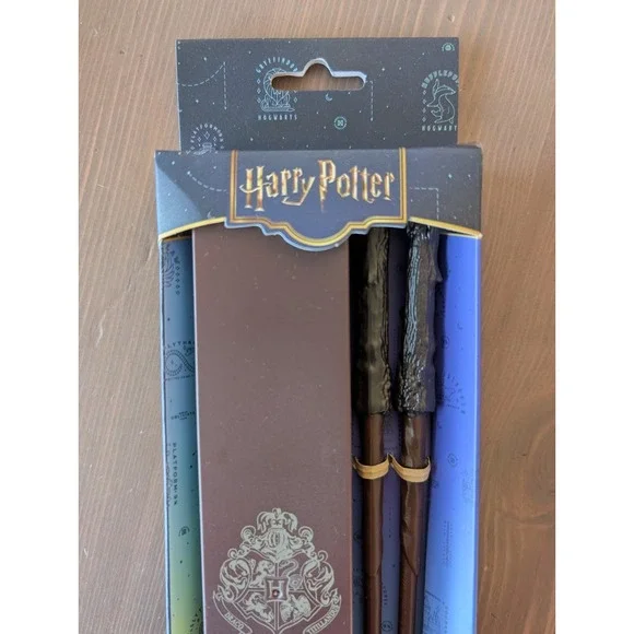 Harry Potter Wand Chopsticks Storage Case Collectibles Utensil Set NEW - Picture 2 of 6